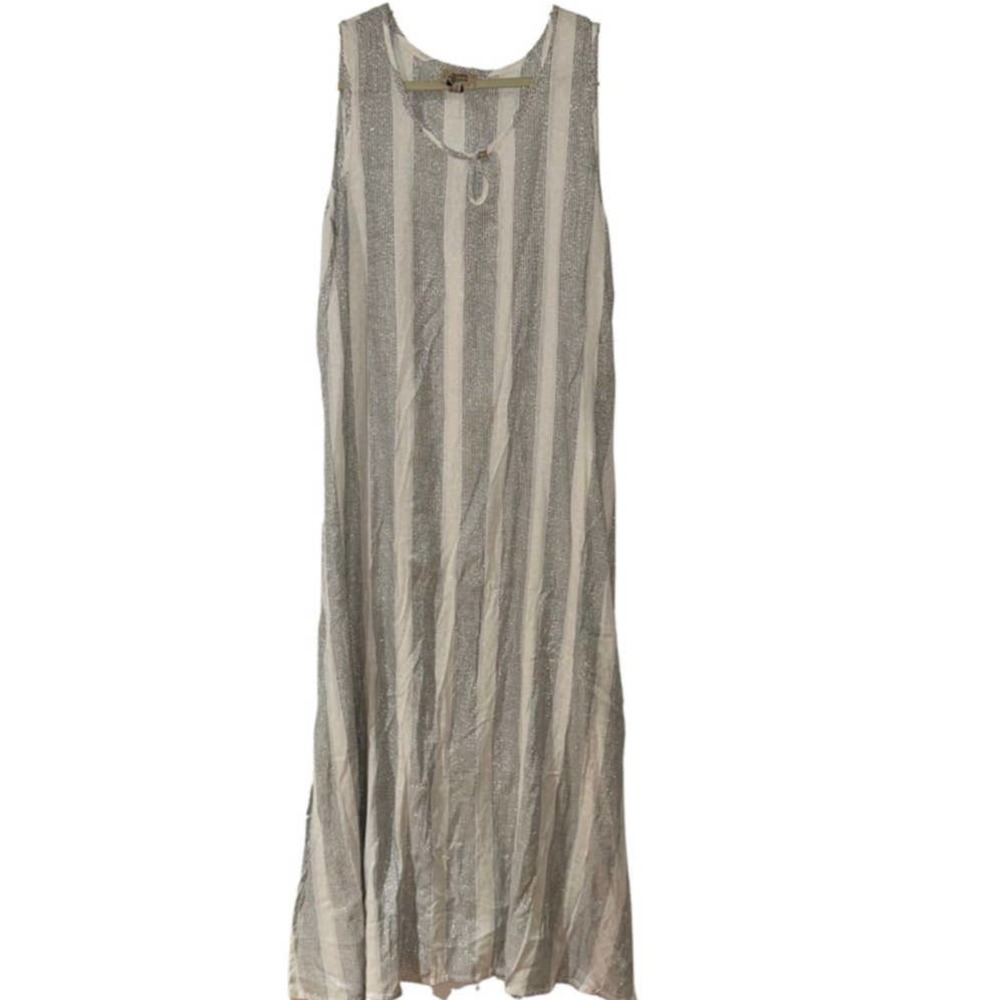 NATURAL IMPRESSIONS CREAM WITH SHIMMERY SILVER STRIPES MAXI DRESS LARGE